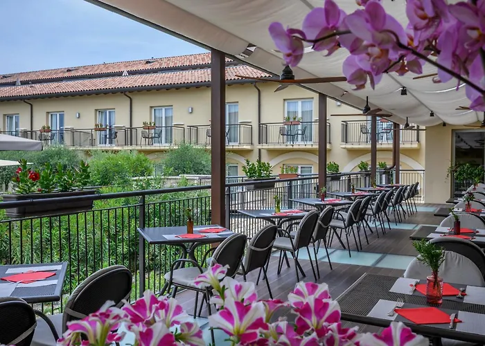 Leonardo Di Garda - Wellness And 4*