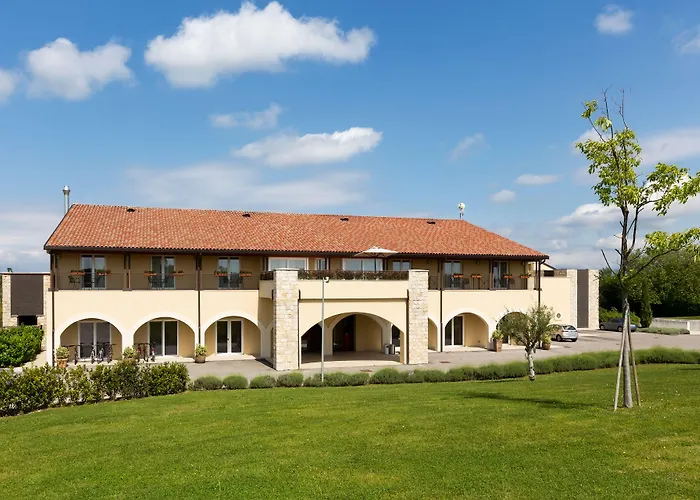 מלון Leonardo Di Garda - Wellness And