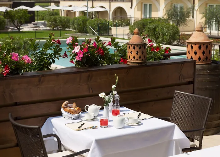 Leonardo Di Garda - Wellness And 4*