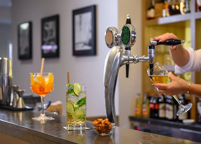 Leonardo Di Garda - Wellness And מלון לאזיסה