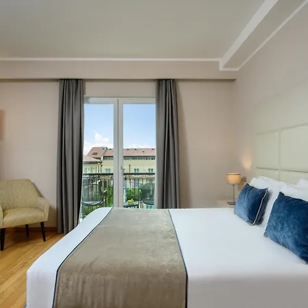 Отель Leonardo Di Garda - Wellness And 4*