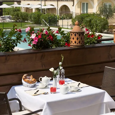 Leonardo Di Garda - Wellness And 4*