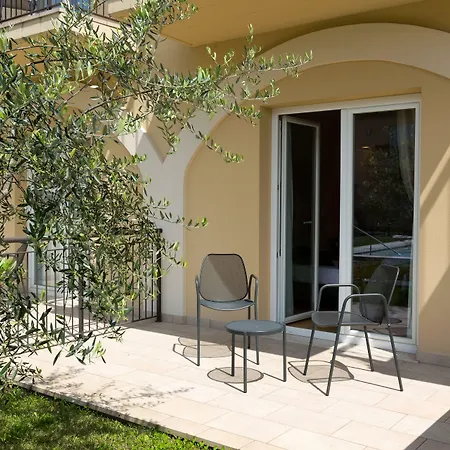 Leonardo Di Garda - Wellness And 4* Лацизе