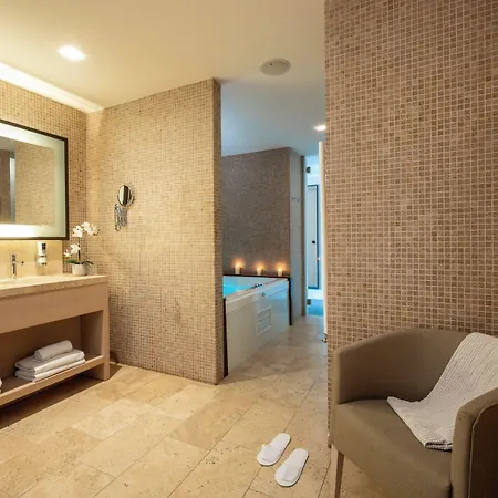 Hotel Leonardo Di Garda - Wellness And 4*