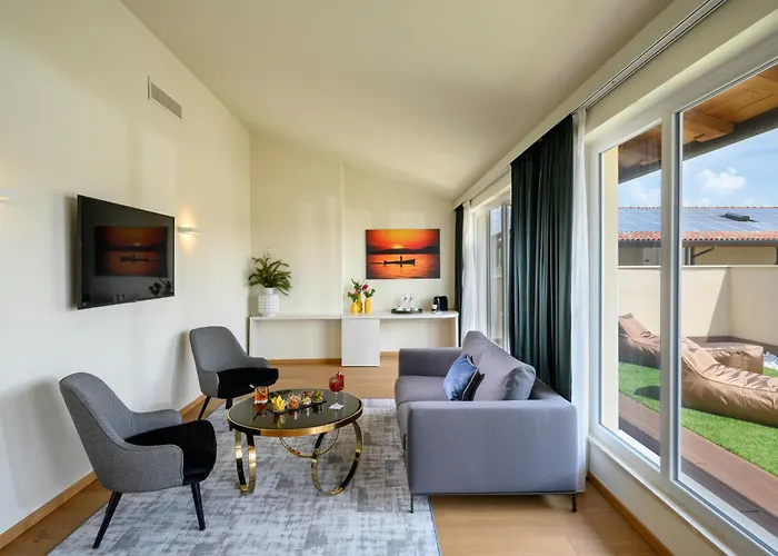 Leonardo Di Garda - Wellness And فندق لاتيزي