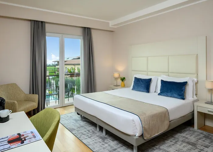 فندق Leonardo Di Garda - Wellness And لاتيزي