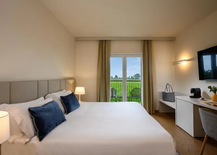 Leonardo Di Garda - Wellness And 4*