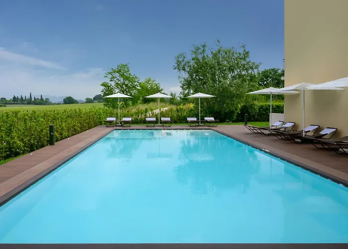 Leonardo Di Garda - Wellness And 4* لاتيزي