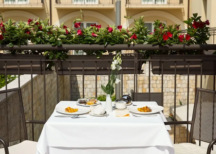 Leonardo Di Garda - Wellness And فندق