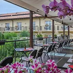 Leonardo Di Garda - Wellness And 4*