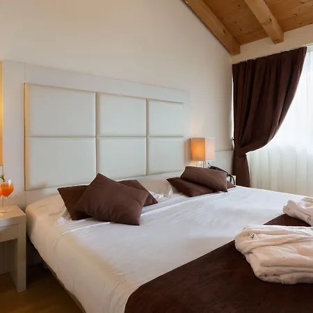 Leonardo Di Garda - Wellness And Hotel
