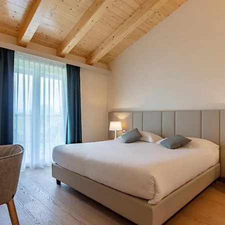 מלון Leonardo Di Garda - Wellness And 4*